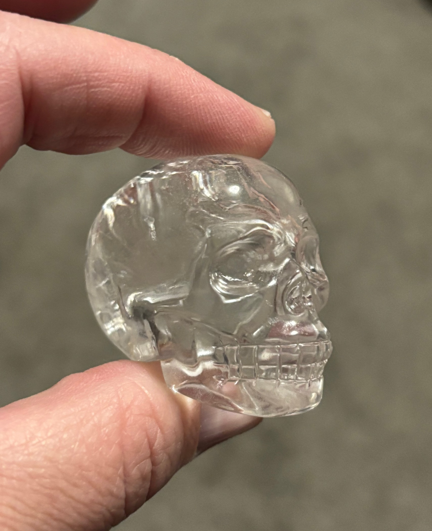 Clear quartz skull