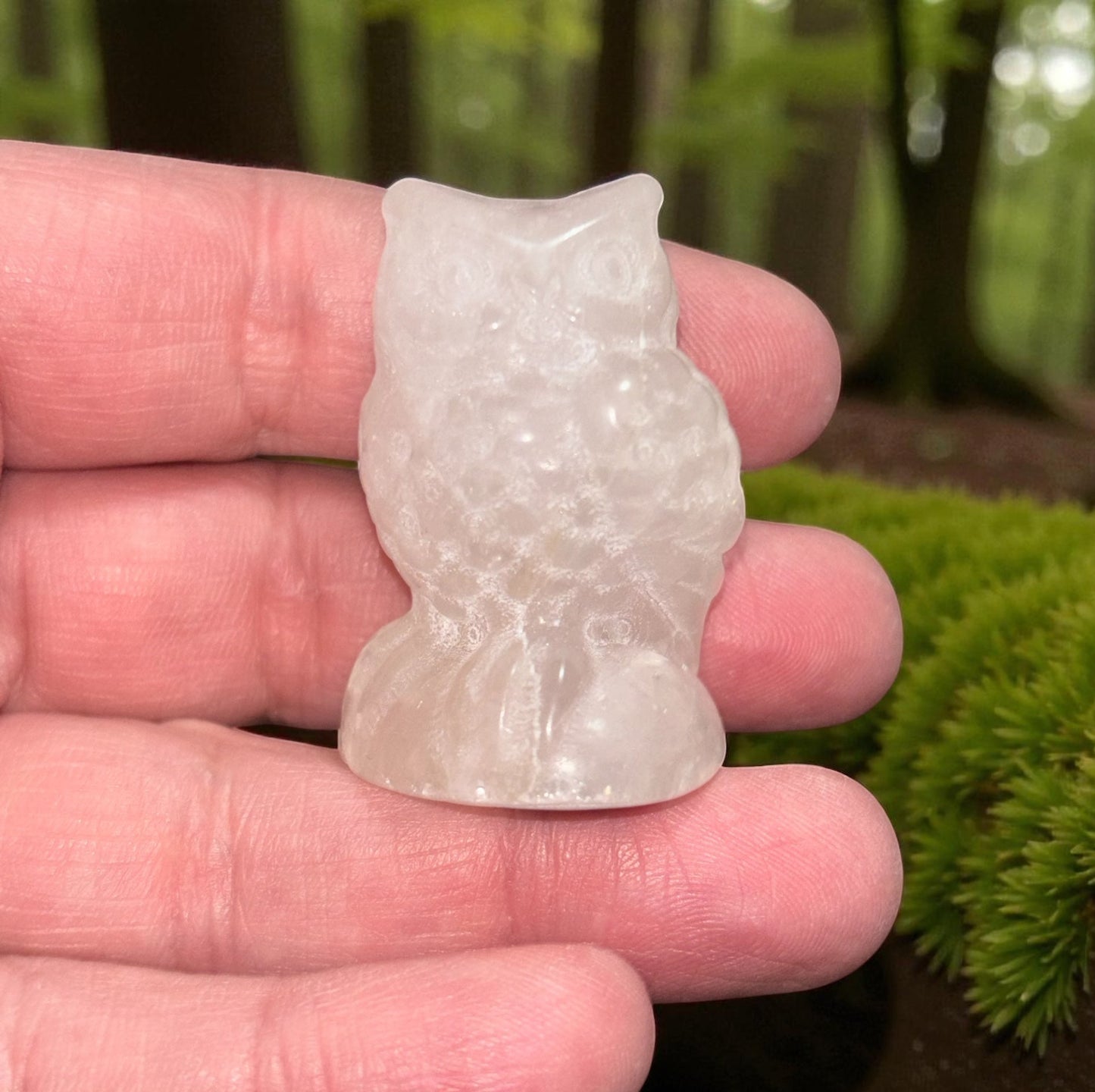 Quartz owl carving