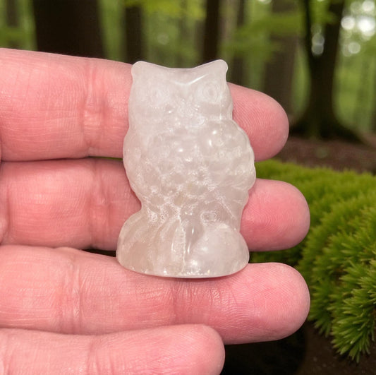 Quartz owl carving