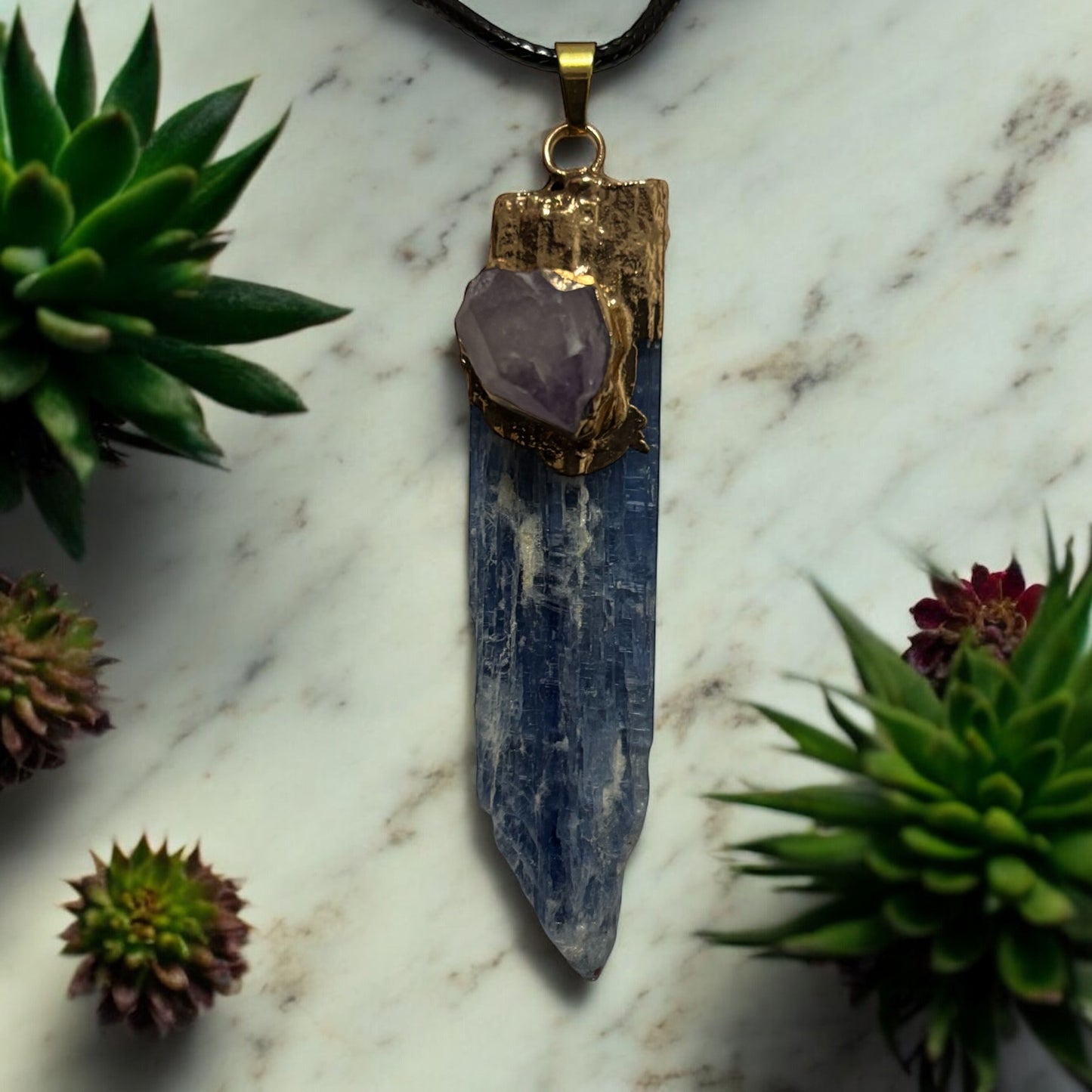 Blue kyanite pendant