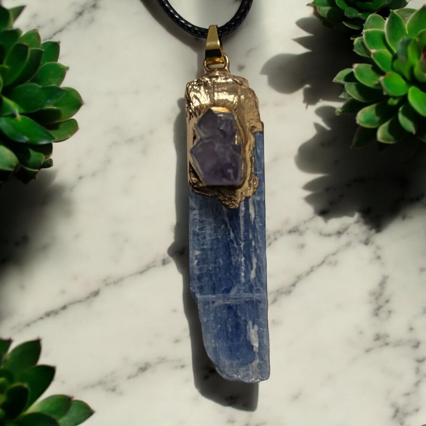 Blue kyanite pendant