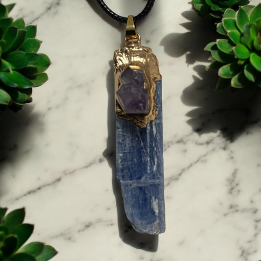 Blue kyanite pendant