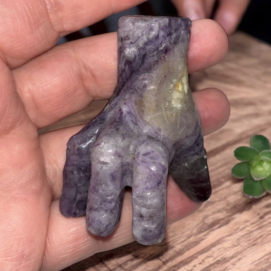 Fluorite hand