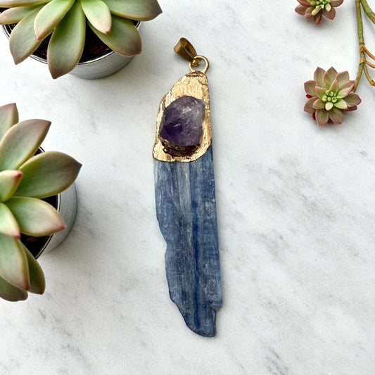 Blue kyanite pendant